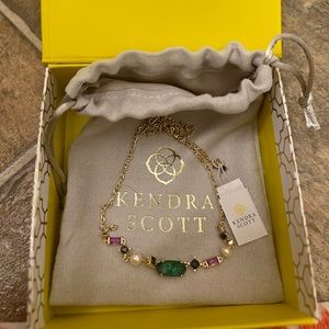Kendra Scott necklace